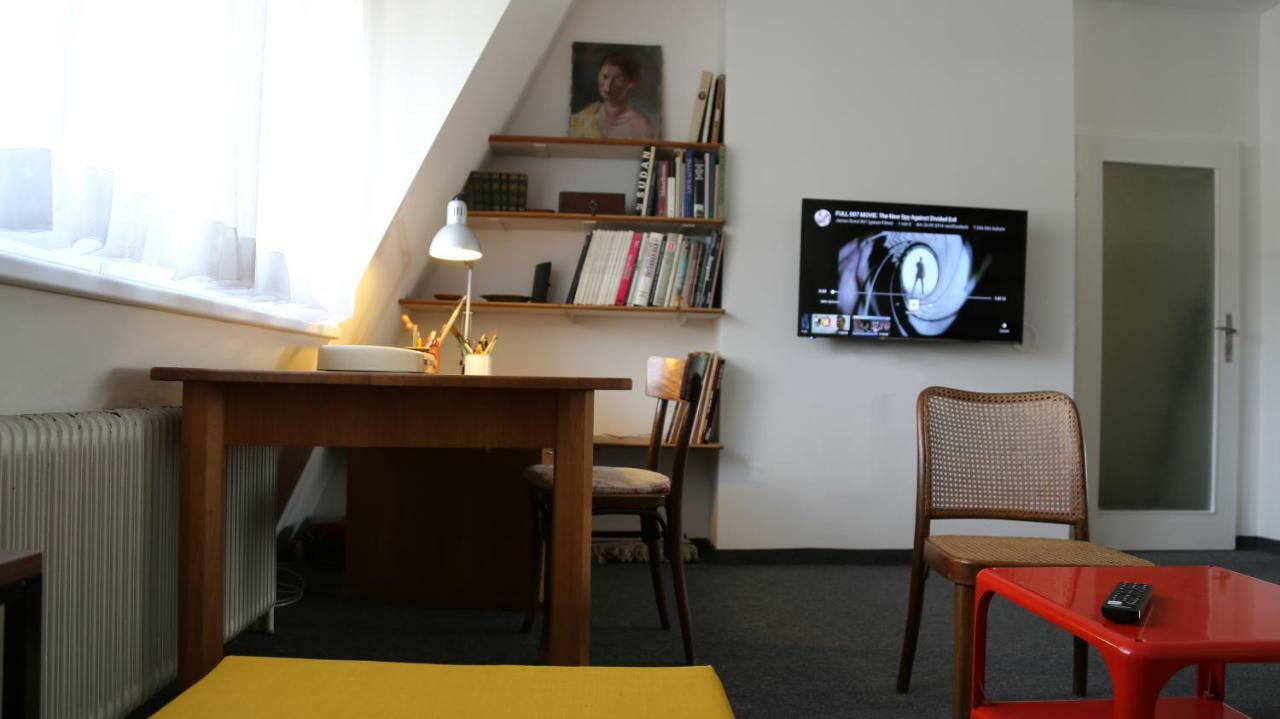 Gem Of Midcentury Design Apartment