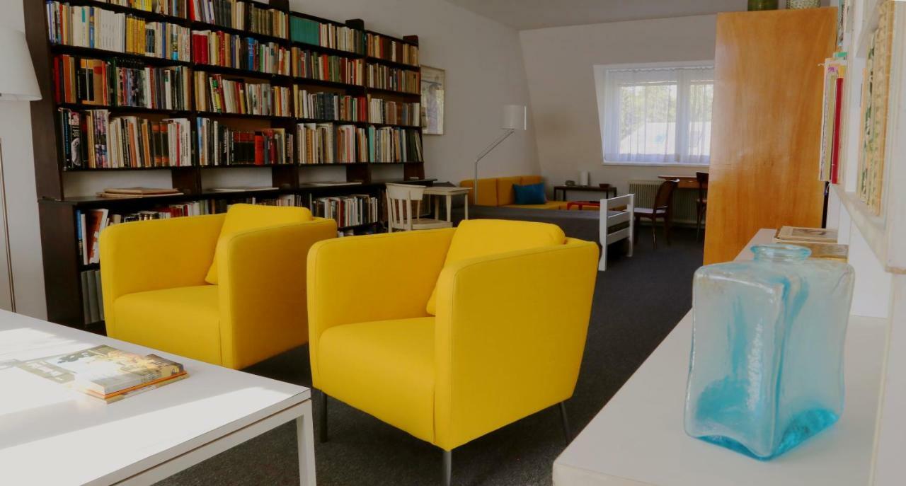 Gem Of Midcentury Design Apartment Wien